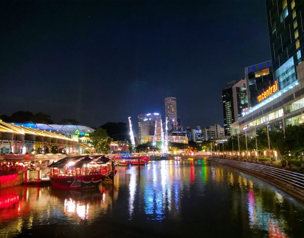 Clark Quay Singapura Dengan Sepenggal Senja Yang Romantis